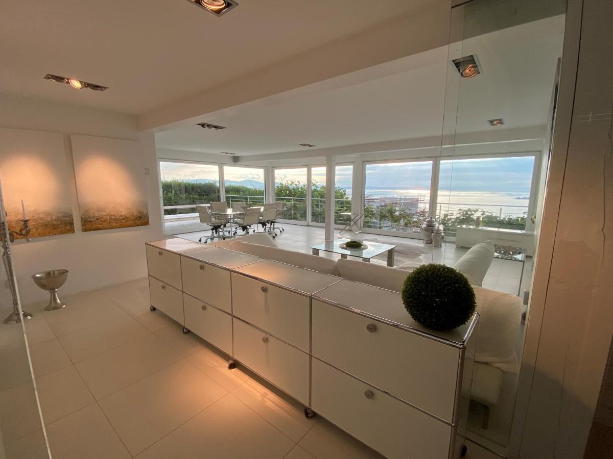 Villa Uber Dem Bodensee - Hauptwohnung Lochau Exteriör bild